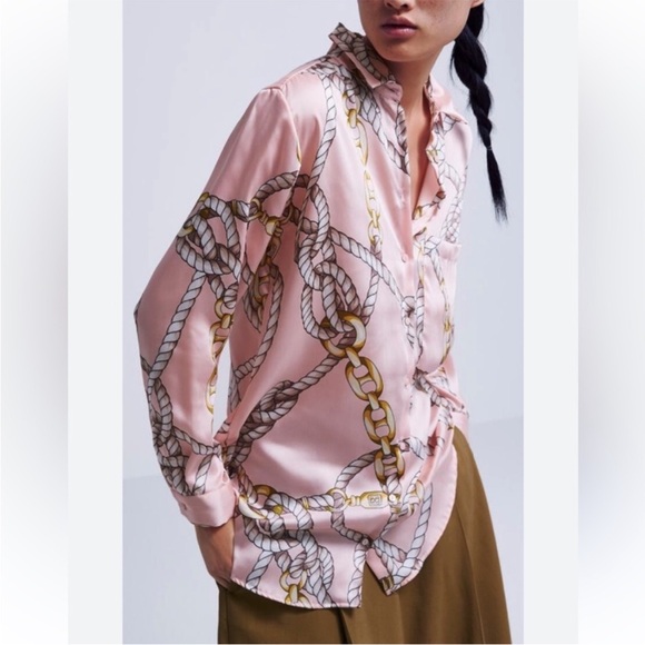 Zara Tops - Zara button down top